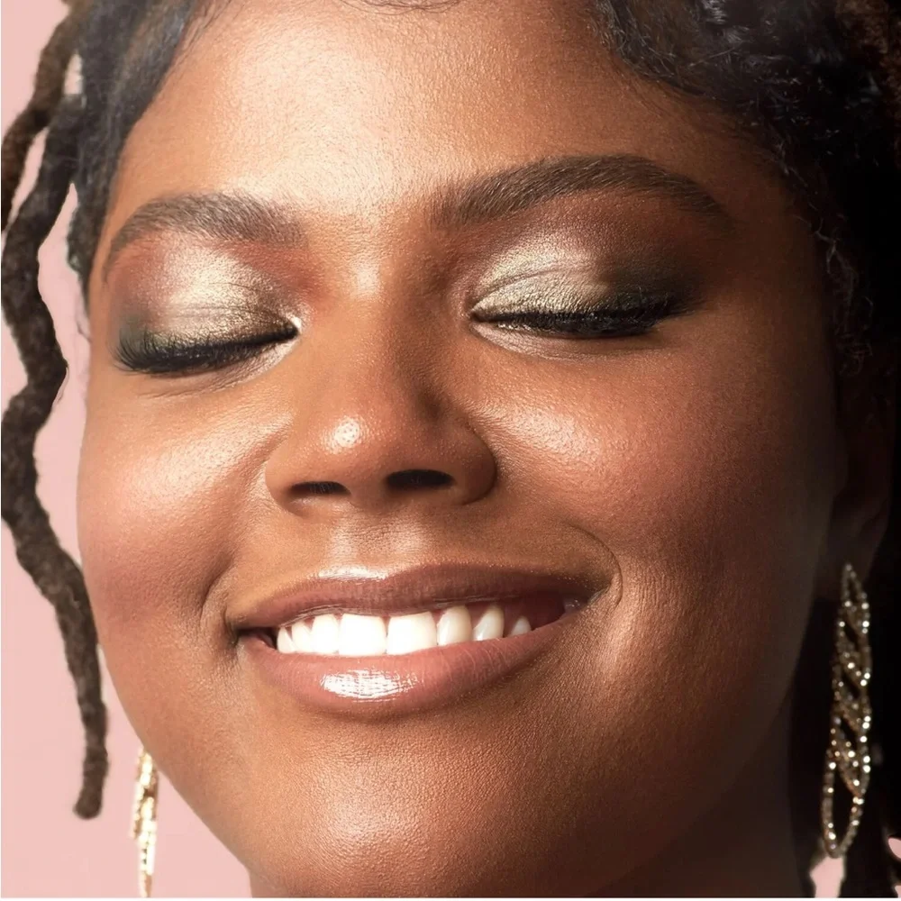 MALLY XO Best Dressed Lids Neutrals & Bolds 14 Matte & Shimmer Eyeshadows $45